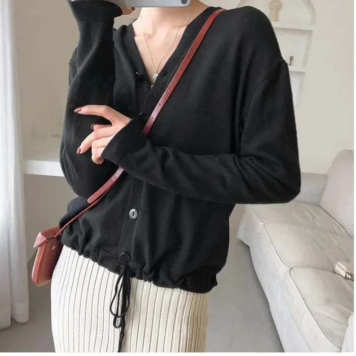 

Knitted cardigan for women in autumn and winter, new V-neck, loose, fashionable, with hooded sweater coat