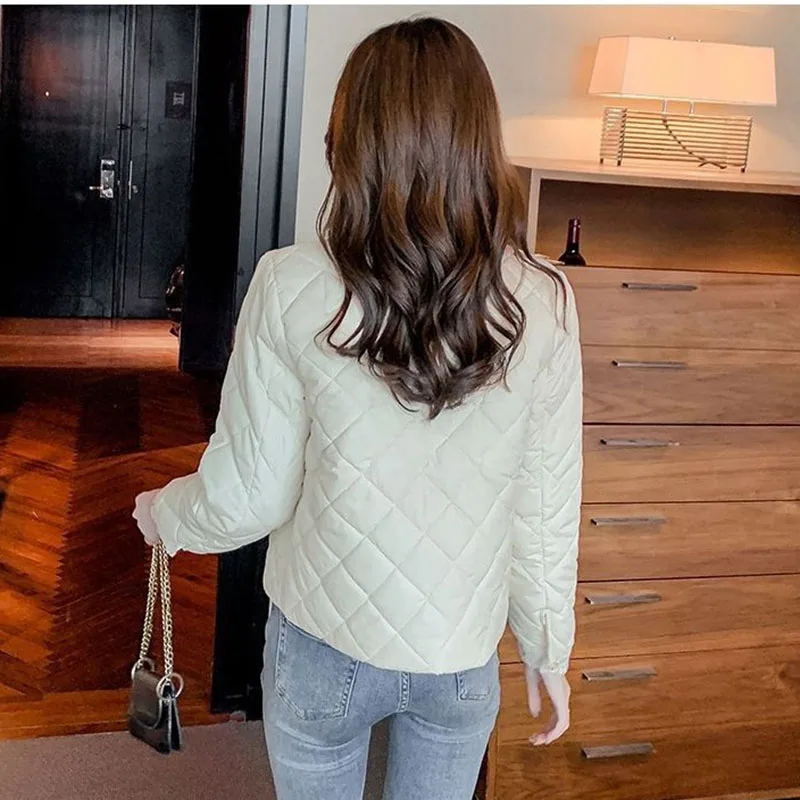 Женское короткое хлопковое пальто Осень-зима 2024 новая Женская Корейская версия