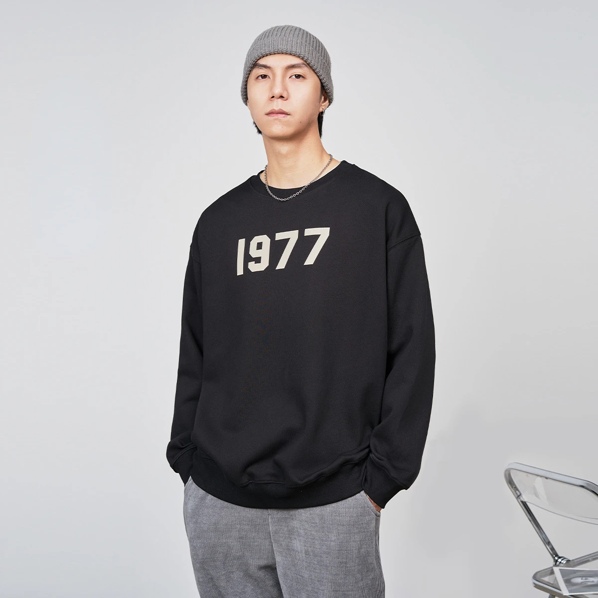 

Men's Crewneck Sweatshirt Men's Autumn 2022 Statement Print Long-sleeved Casual Top Jacket Japan Style Thin Black Sweater