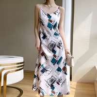 silk v neck suspender dress womens 2022 new spring and summer slim fit and thin fashionable western style chiffon inner