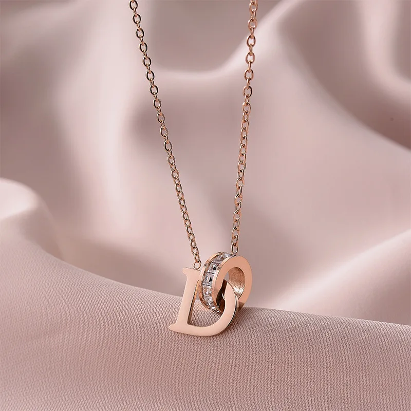 

Fashion Do Ladies Pendant Necklace D Letter Diamond Ring Shape Pendant Party Korean Luxury Brand Jewelry