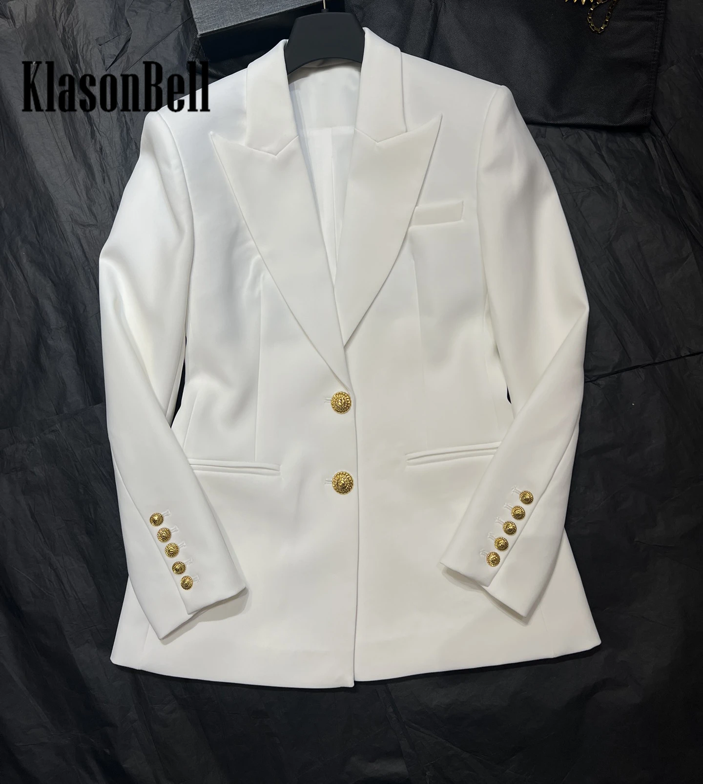 5.4 KlasonBell Классическая темпераментная куртка с длинными рукавами и золотыми