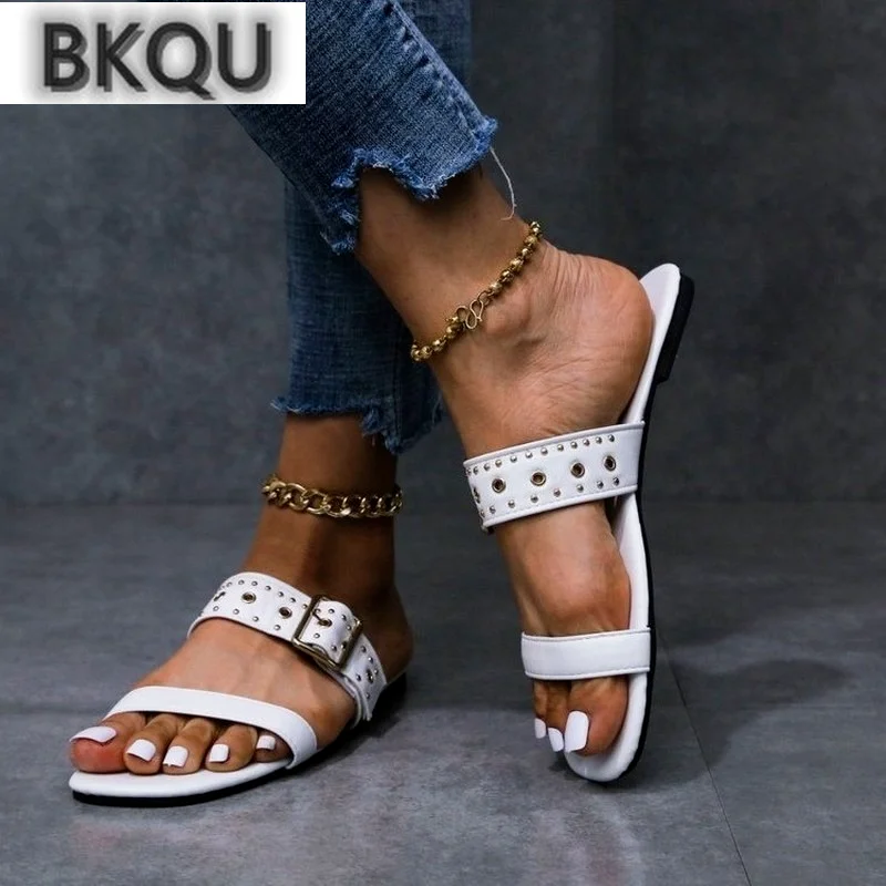 

Ladies 2022 Summer Metal Decorative Slippers Square Heel Adult Anti-Slip Sandals Slippers Ladies Buckle Strap Slippers Women