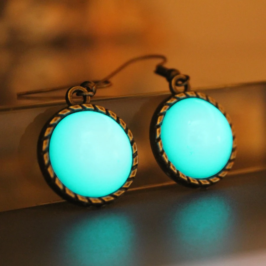 

Moon Earrings Glow in The Dark Ear Stud For Women Fine Jewelry Moon Vintage Eardrop Hemispherical Beads