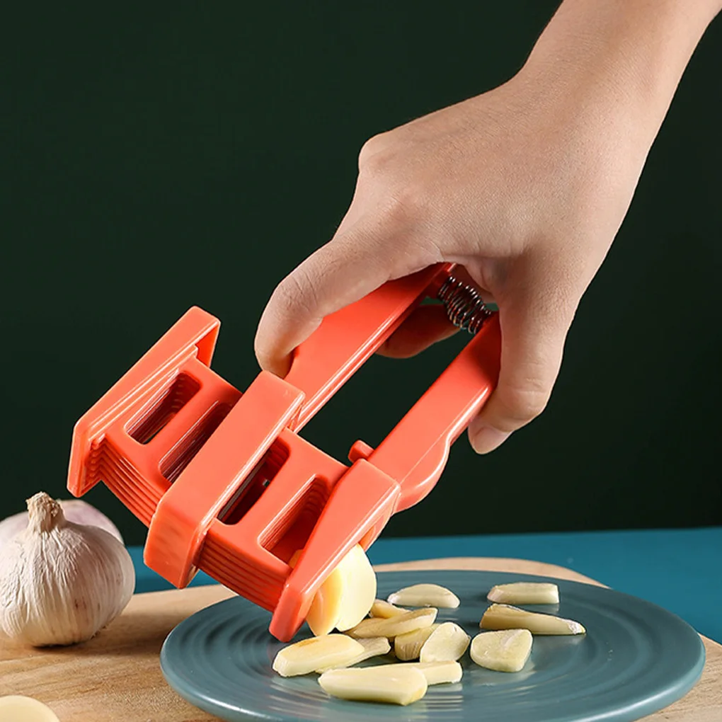 Garlic Slicer Manual Stainless Steel DIY Press Squeeze Kitchen Ginger Chopper Home Reusable Slicing Tool Beige |