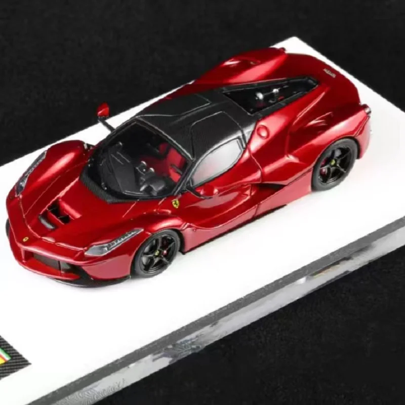 

DMH 1:64 LaFerrari (F150) модель автомобиля из смолы