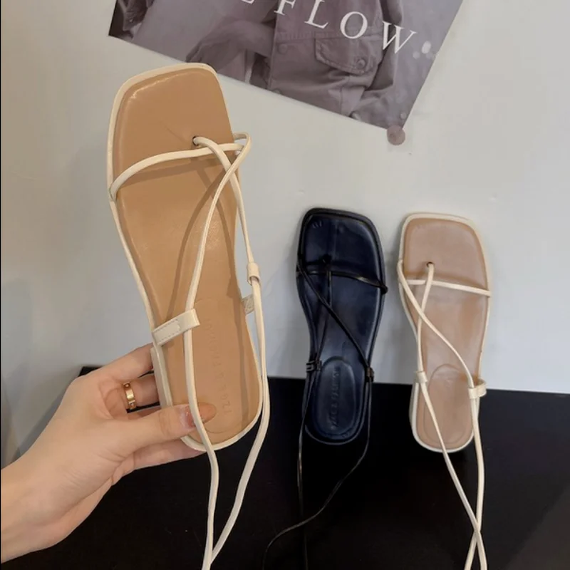 

Сандалии женские с ремешком на щиколотке, босоножки-гладиаторы на плоской подошве, повседневная Брендовая обувь на шнуровке, шлепанцы для о...