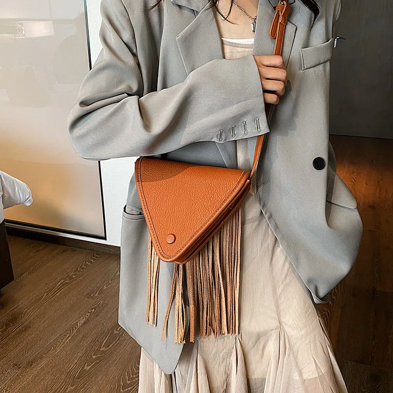 

Triangle Design Crossbody Bag For Women Fashion Tassel Shoulder Handbag Solid Color Flap Pu Leather Messenger Bag Female Bolasa