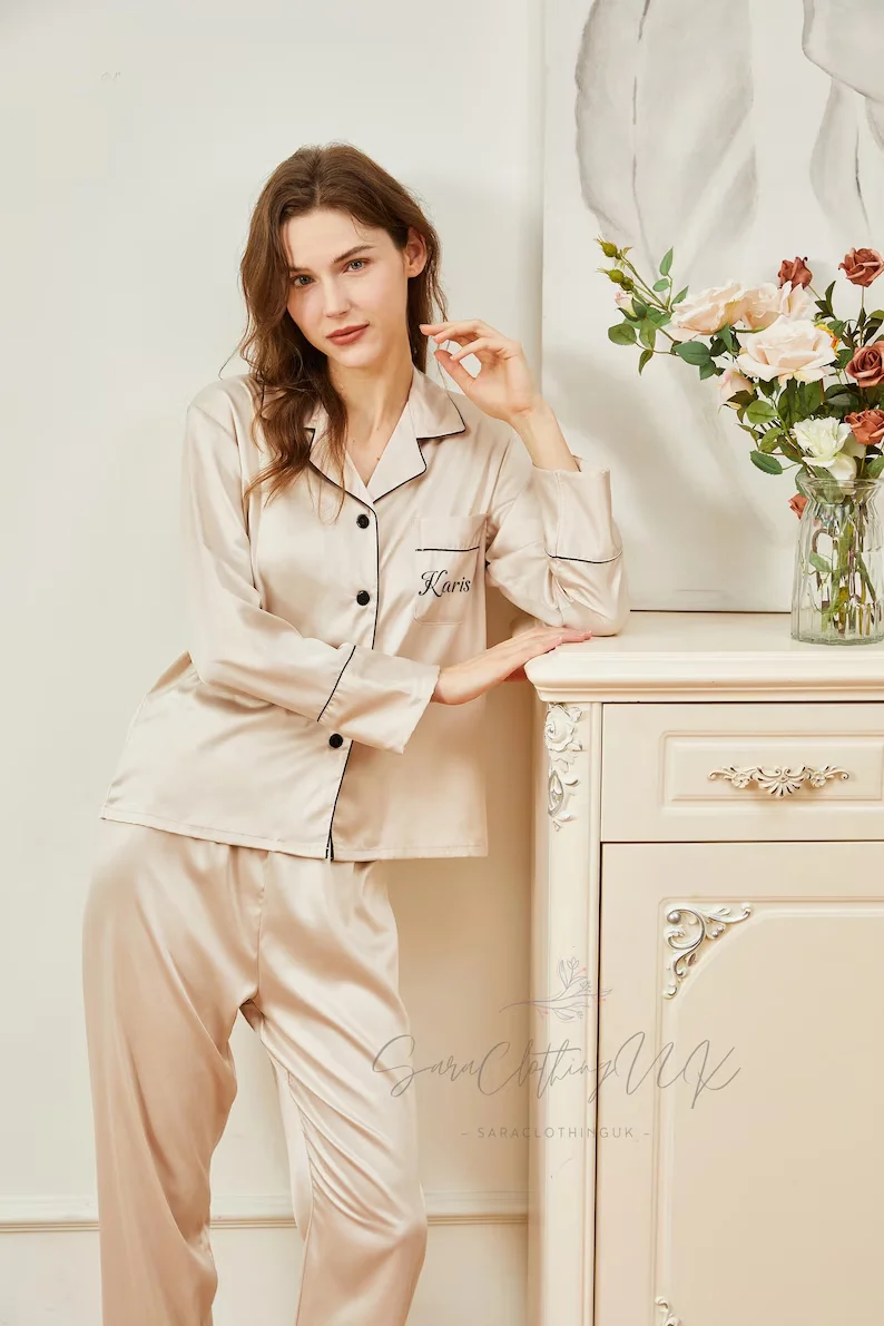 Фото Personalised Satin Pyjamas Bridesmaid Matching Pajamas Pajamas Set Monogram Party Wedding Gift Satin Pjs Custom Name №3