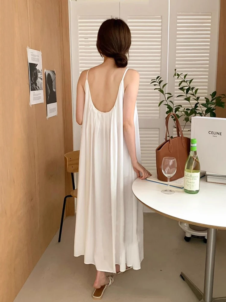 Женское плиссированное платье Clothland с открытой спиной на бретельках без рукавов