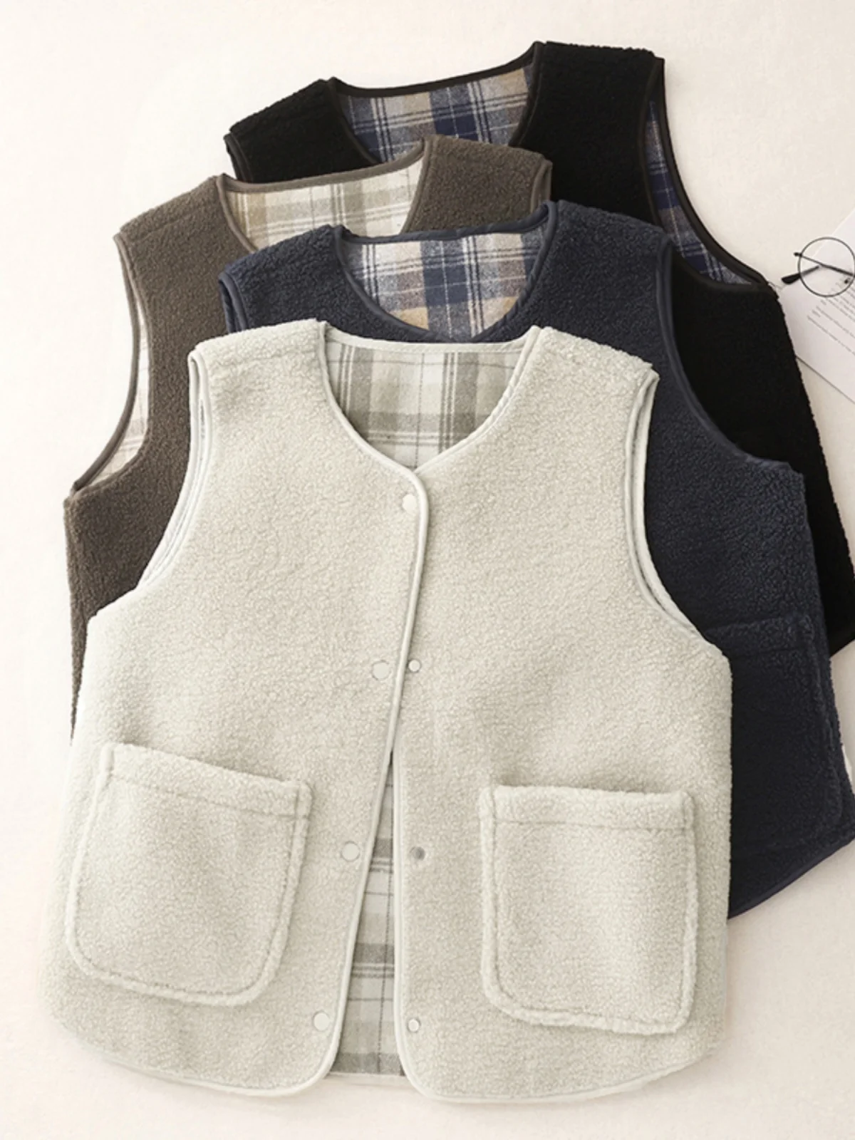 Двусторонняя одежда в стиле ретро клетчатый жилет из овечьей шерсти женский
