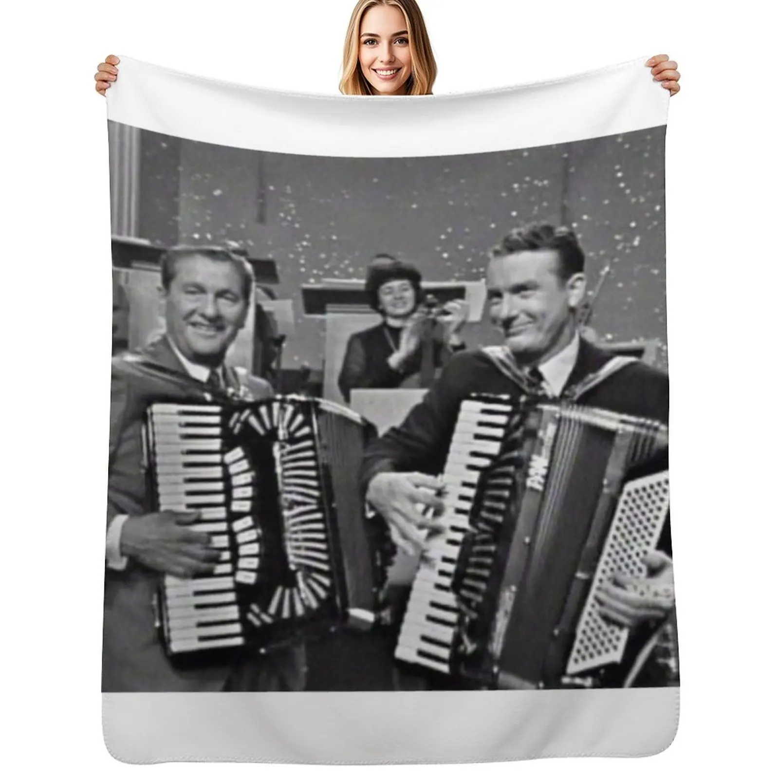 Фото Мягкое дышащее одеяло Lawrence Welk & Myron Floren для ночного сна №1