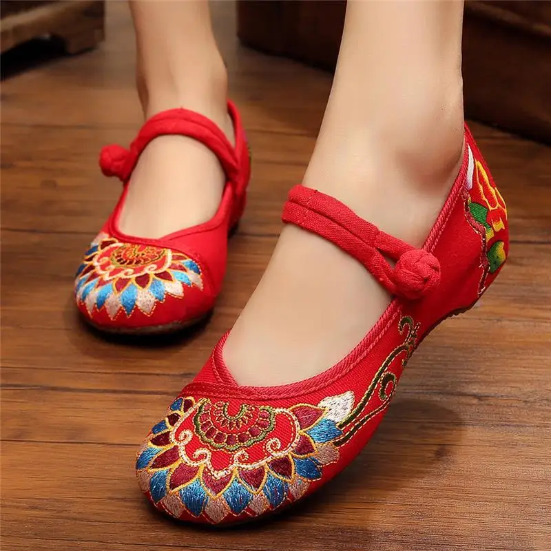 Женские тканевые туфли Hanfu красные зеленые на плоской танкетке с вышивкой в
