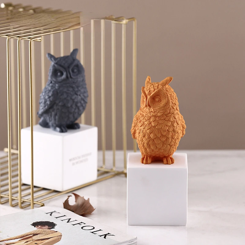 Home Creative Color Owl Resin Ornament with Base Home Cabinet Animal Soft Decoration