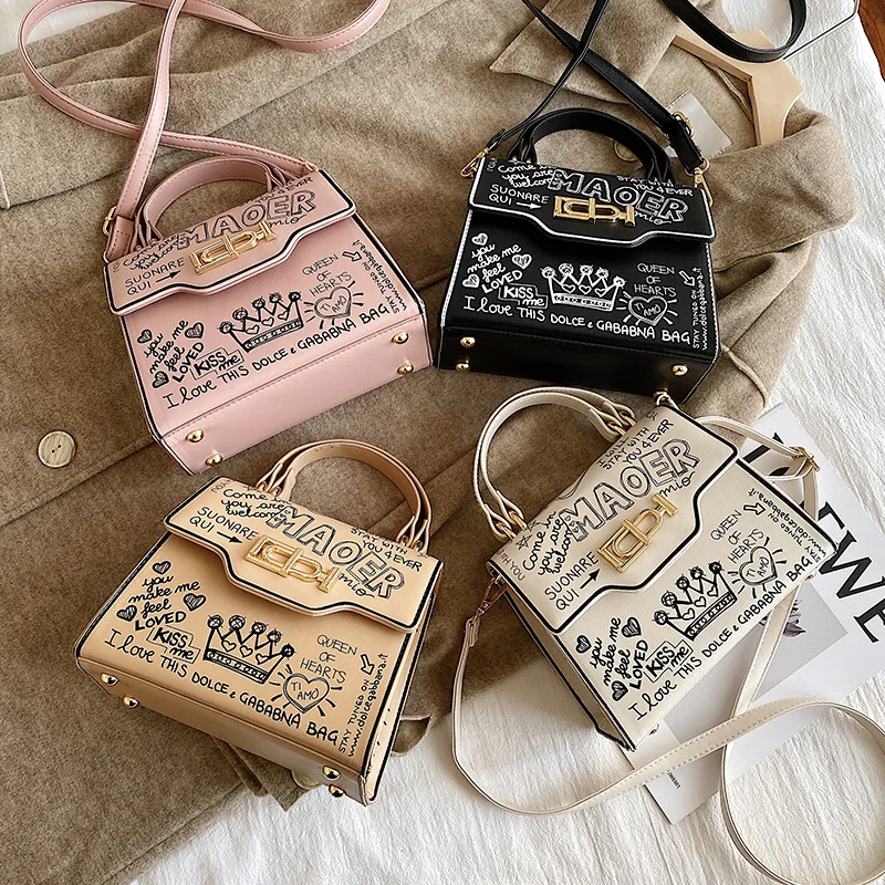 

2022 New Fashion Cartoon Letter Print Shoulder Bag Women Handbag Quality Hard PU Material Casual Trend Hasp Lock Crossbody Bag