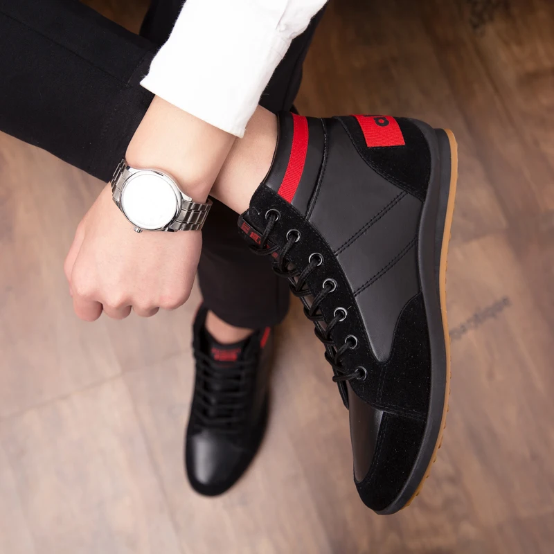 Sneakers Men Walking Shoes Breathable Comfortable PU Flats Shoes Outdoor Sports Footwears Lace-up