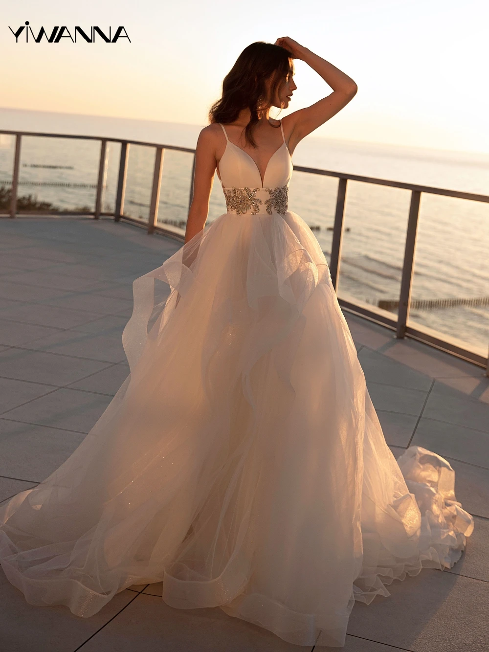 

Сексуальное свадебное платье на тонких бретельках с открытой спиной, блестящее свадебное платье с бисером, женское платье, элегантное ТРАПЕЦИЕВИДНОЕ длинное свадебное платье, женское платье