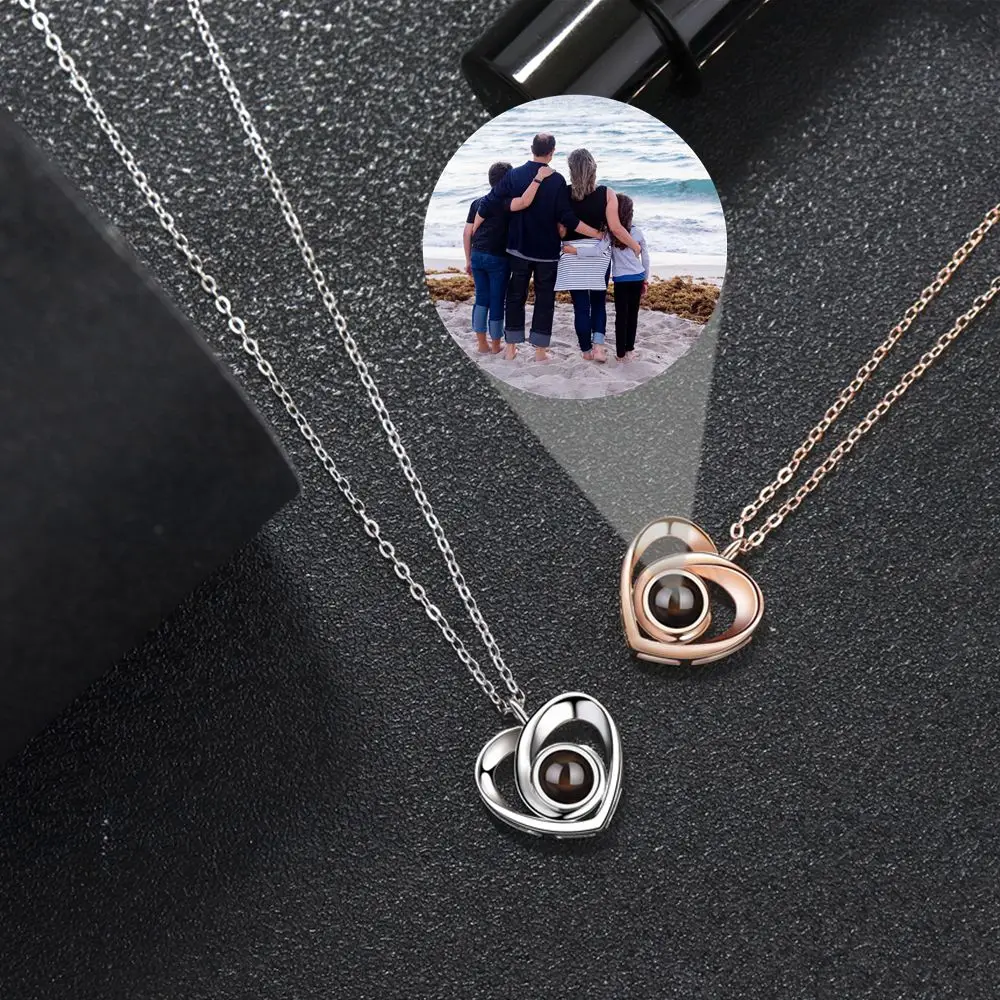 Customized Projection Photo Necklaces Personalized Photo Necklace for Women Mother Gifts Memory Collection Heart-Shaped Jewelry