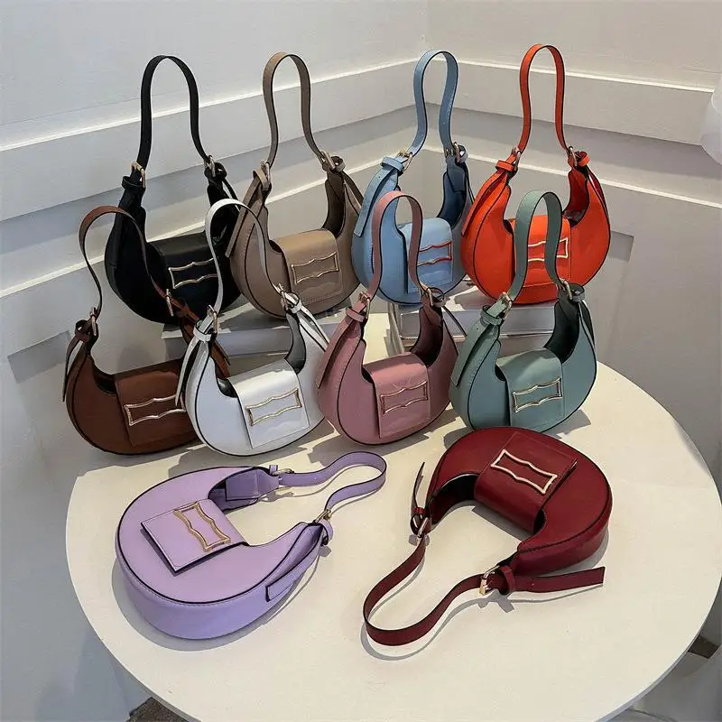 

Europe and the United States new fashion simple hand crescent bag female shoulder underarm dumpling bag