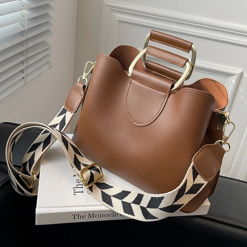 

2023 Spring Luxury Women's PU Leather Small Crossbody Bags with Short Handle Shoulder Purses and Handbag Casual Fashion Classic