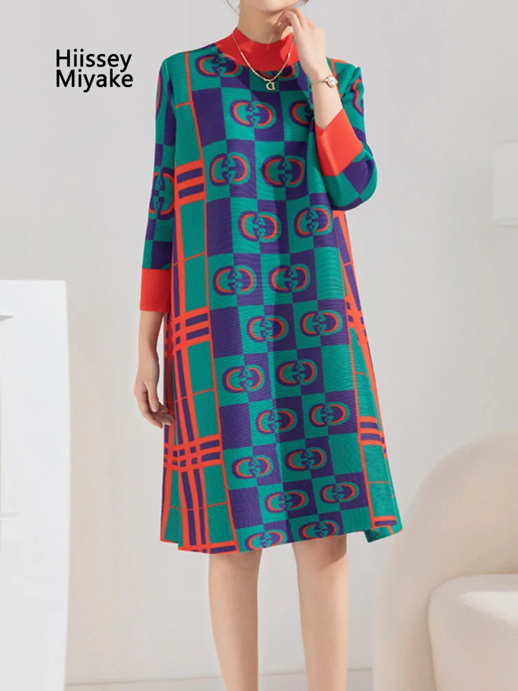 

HiIssey Miyake 2022 весенне-осенние модные дизайнерские женские свободные Пригородные модели с полувысоким воротником платье-футляр с принтом