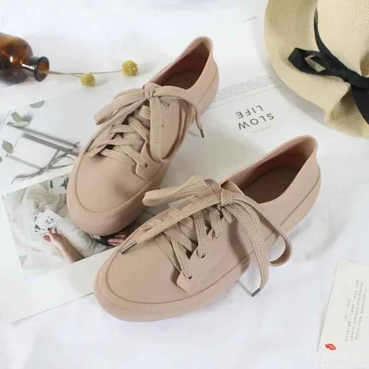 Женские резиновые сапоги непромокаемая обувь на плоской подошве весенние новые