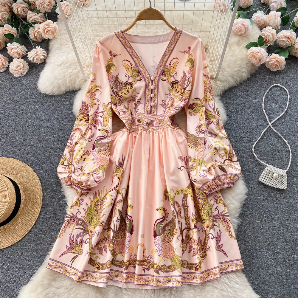 

Spring Summer Women New Fashion Retro Palace Printed Long Sleeve V-neck High Waist Pleated Western Dress Elegant Vestidos E878
