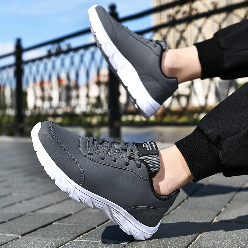 New Leisure Fashion Men's Running Shoes 46 High Quality Leather Soft Men's Sneaker 45 Big Size Outdoor Walking Spring Men Shoes