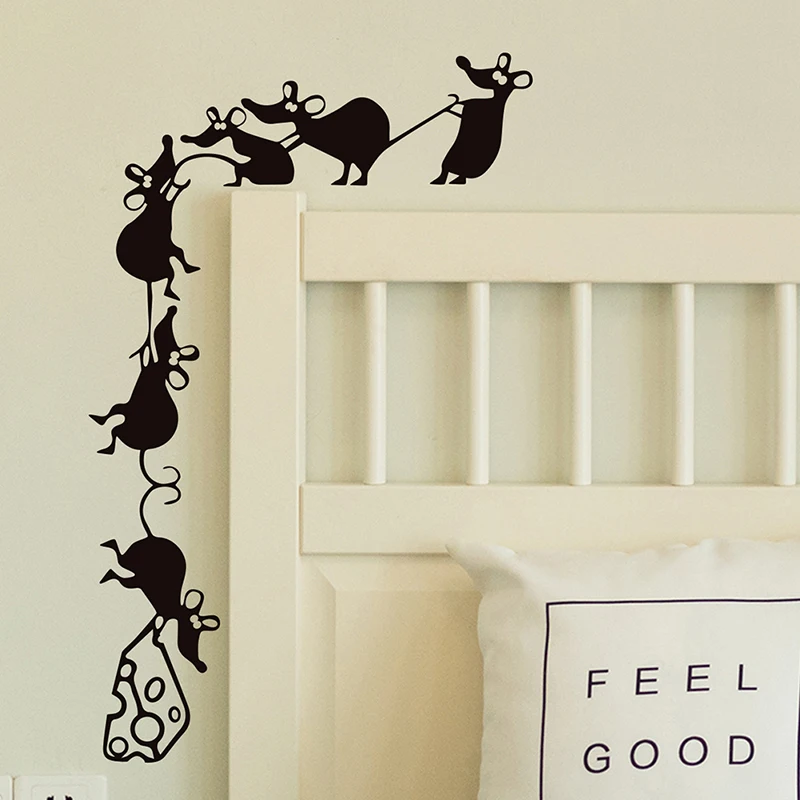 

2pcs Mouse Carrying Food Wall Sticker Wallpaper Cheese Mouse Light Switch Mural Decal Pvc Wall Sticker Living Room Decoration