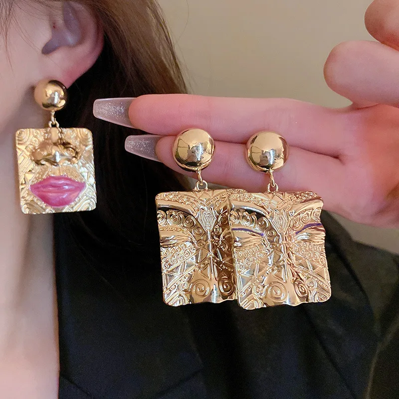 

Vinyage Circle Face Pattern Geometric Square Gold Color Dangle Earring for Women Girls New 2023 Drop Ear Jewelry Accessories
