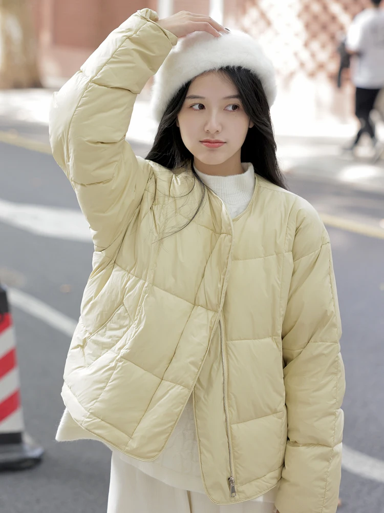 Small Step Sle 2023 осень и зима низкий круглый вырез яркая поверхность легкий короткий