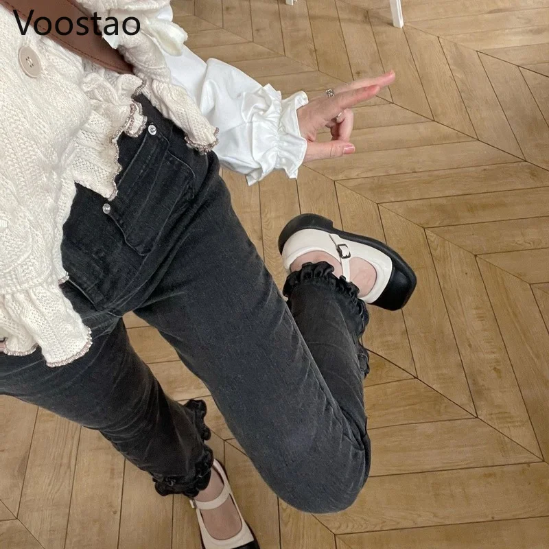 Брюки женские демисезонные из денима с оборками готические шикарные узкие