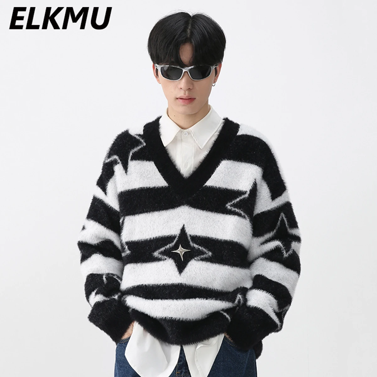 

V-neck Striped Sweaters Men's Korean Fashion Knitted Sweaters Pullover Jumpers Man Fall Winter Tops Clothes