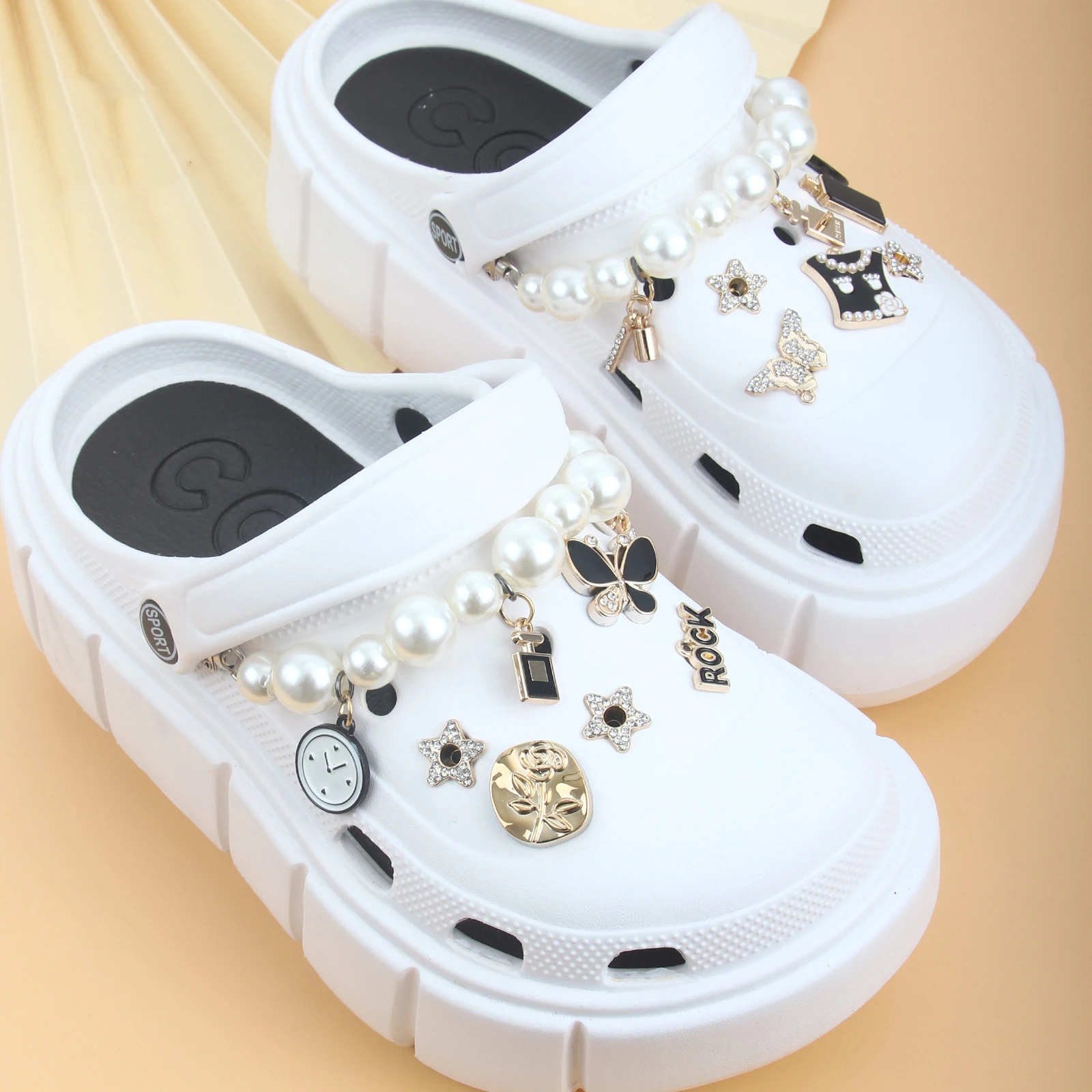 Luxury Designer Croc Charms Fashion Rhinestone Pearl Chain Shoes Accessories Shoe Decoration Jibz Charm for Clogs Girl Boy Gift