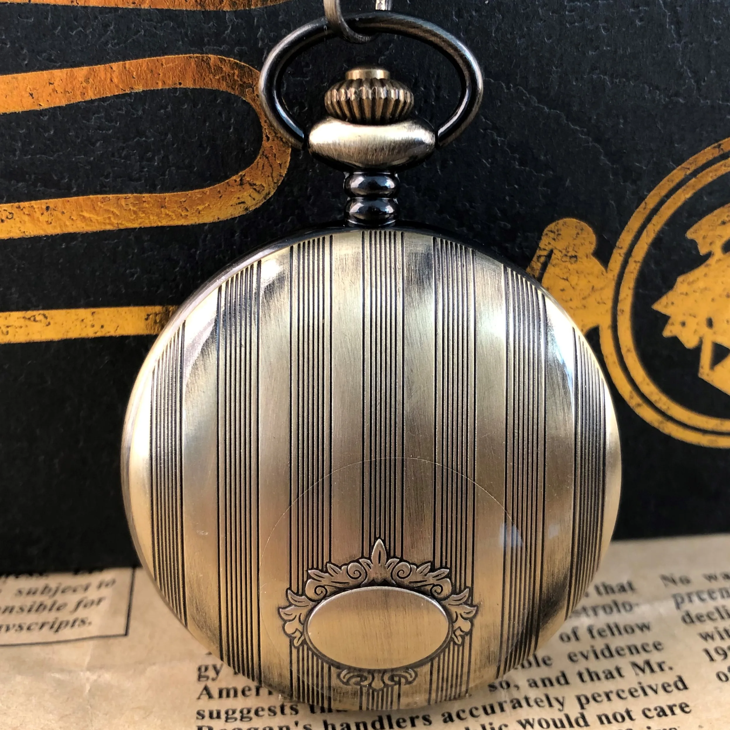 Классические кварцевые карманные часы