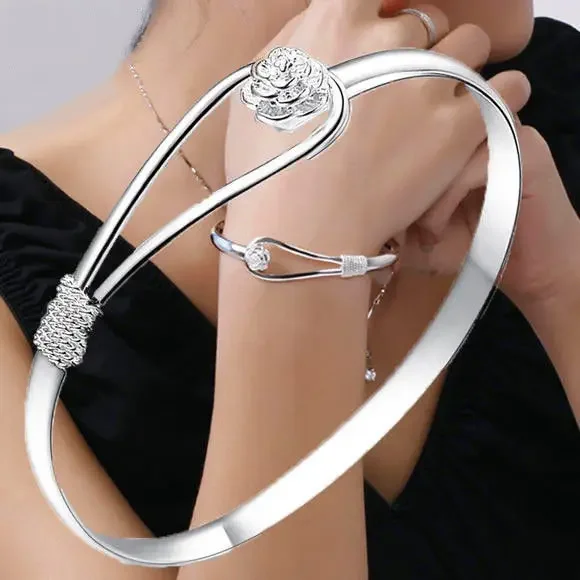 

Hot Wholesale Fine Cuff Valentine's Gift Silver Color Jewelry Fashion for Women Flower Open Bangle Bracelets Wedding Party
