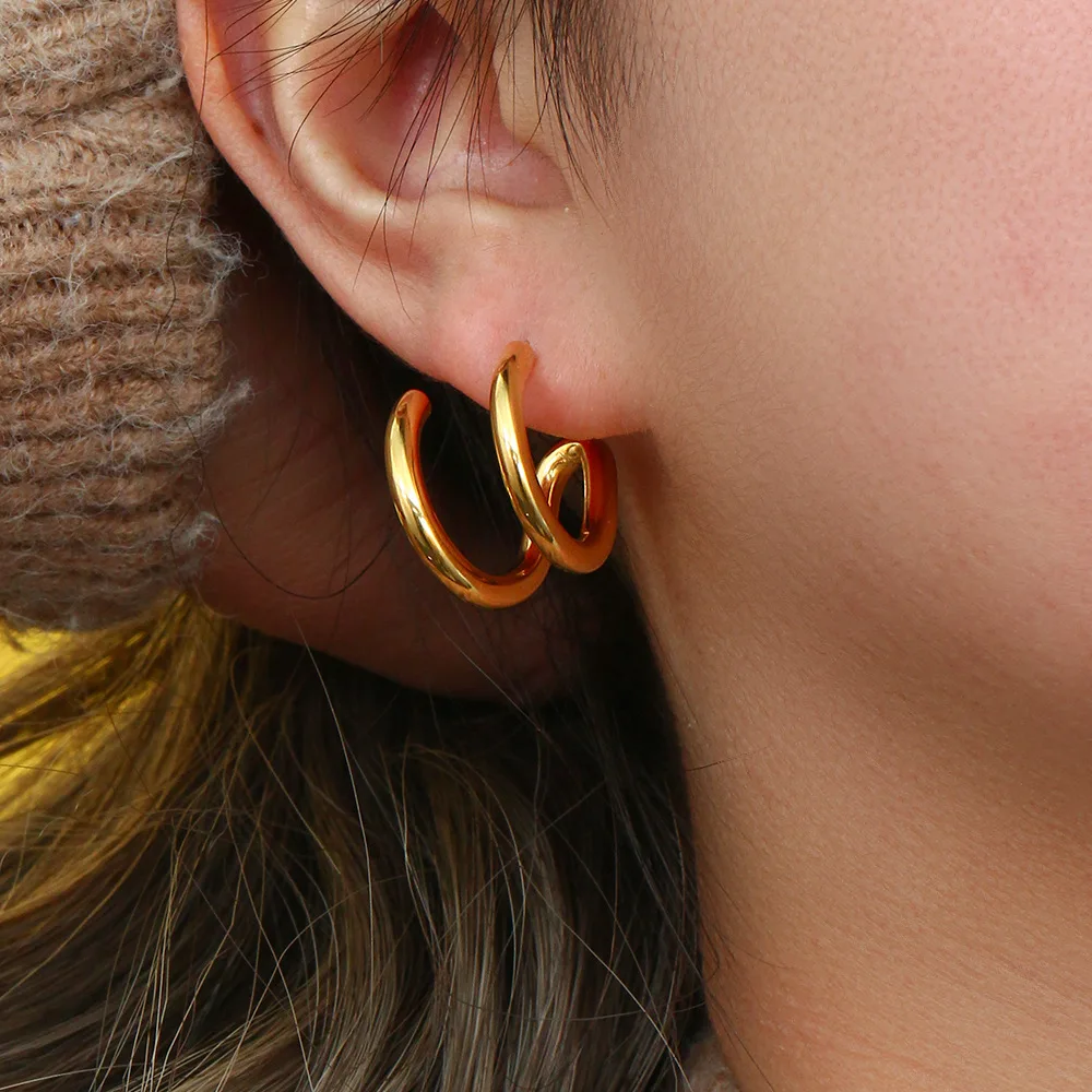 Минималистичные серьги-гвоздики золотого серебряного цвета с геометрическим