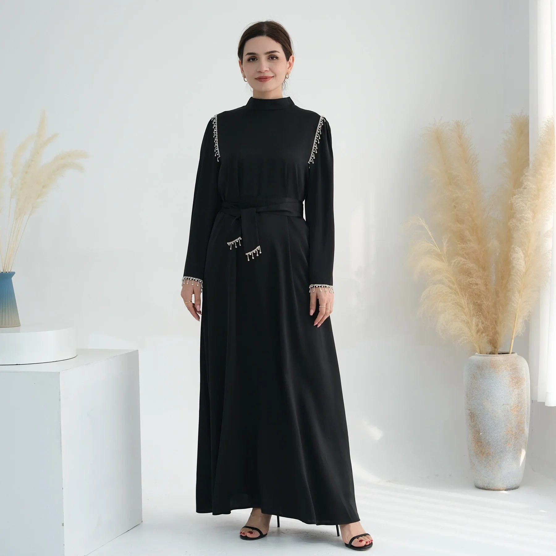 Атласная Абая Дубай с бусинами роскошное элегантное мусульманское вечернее