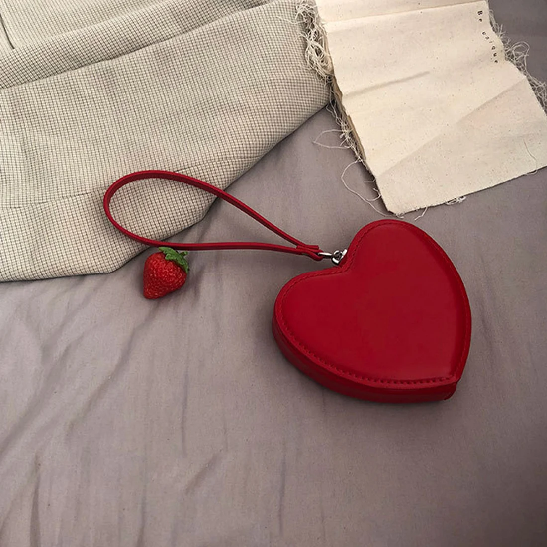 Girls Heart Purse Cute Red Love Coin Pouch Small Zipper Handbag Female Casual Portable Mini PU Card Bag With Short Handle Belt