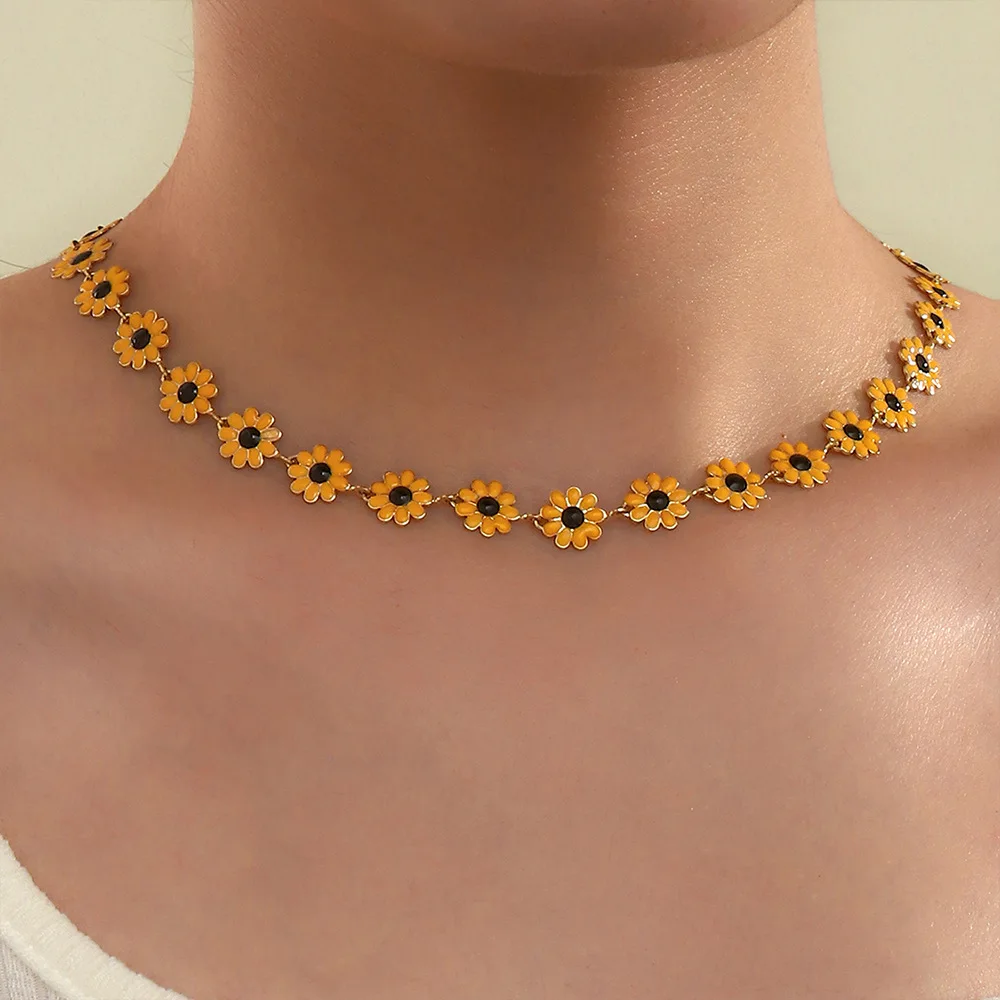 

Creative Elegant ожерелье Dripping Oil Sunflower Chain Necklace Fashion Enamel Small Daisy Statement Necklaces For Women Jewelry