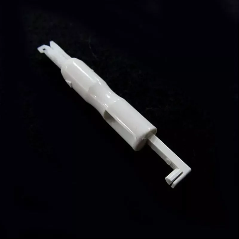 

Hot Selling Needle Threader Stitch Insertion Tool for Sewing Machine Needle Inserter Manual Needle Threader Sewing Tool