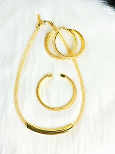 Gold Colour Plated Necklace Earring Set Beautiful Fashion Trend Sweet Romantic Party Wedding