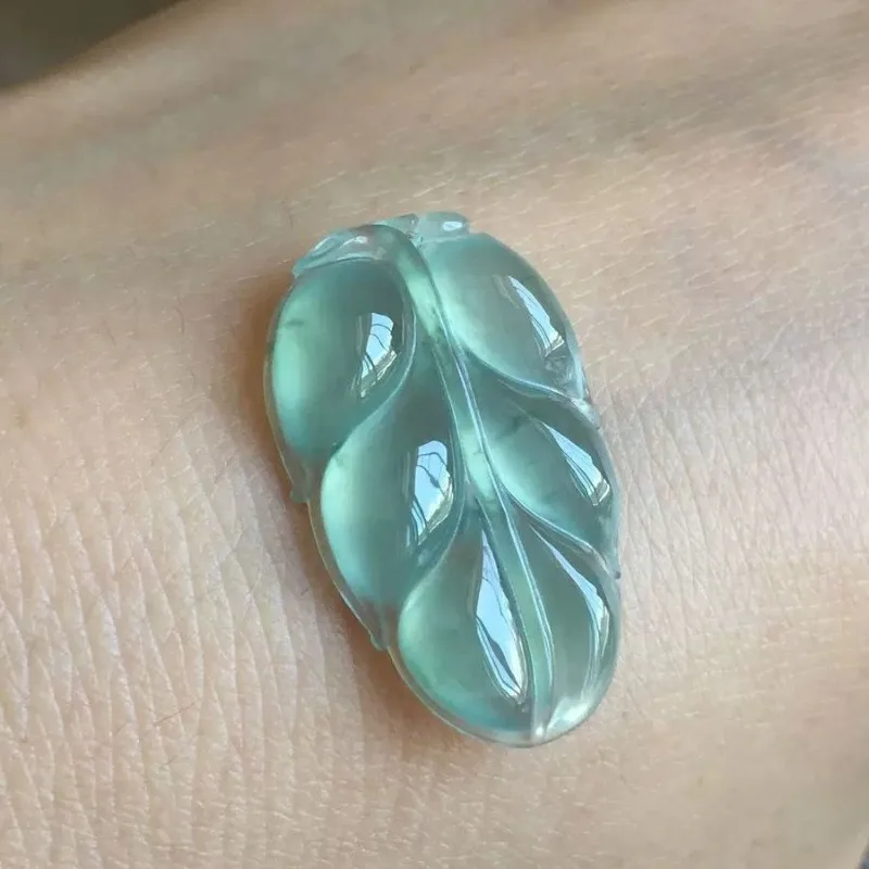 Кулон из нефрита кулон в виде ледяной зеленой фасоли золотые ветки и нефритовые