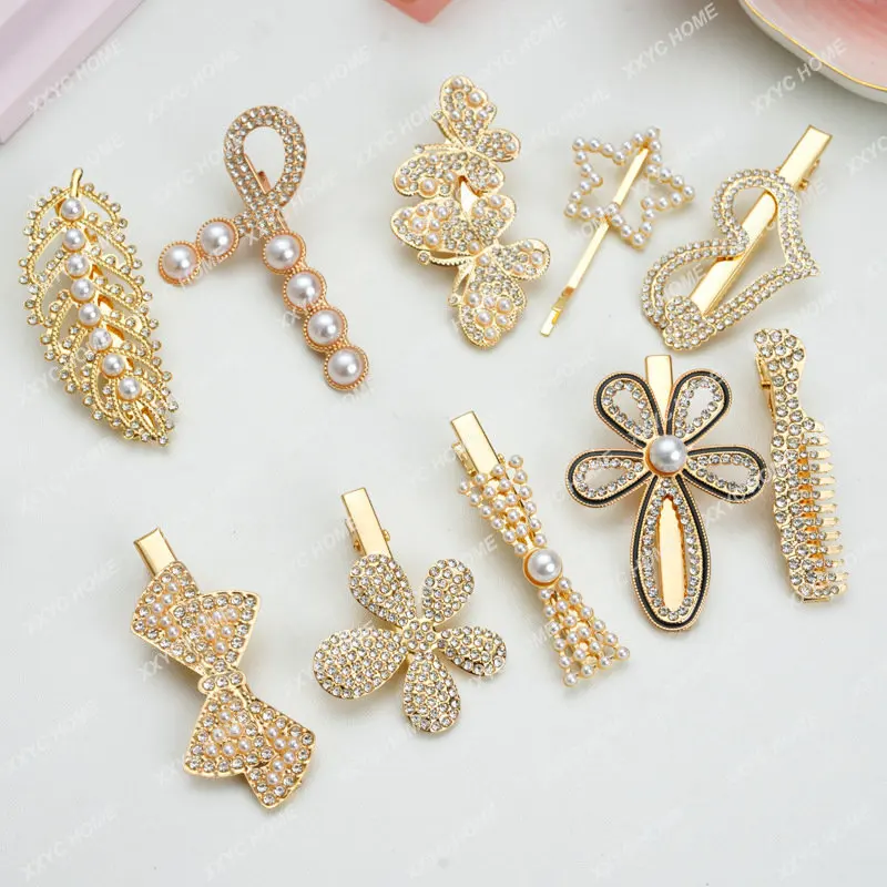 

Женская металлическая скоба в форме стержня