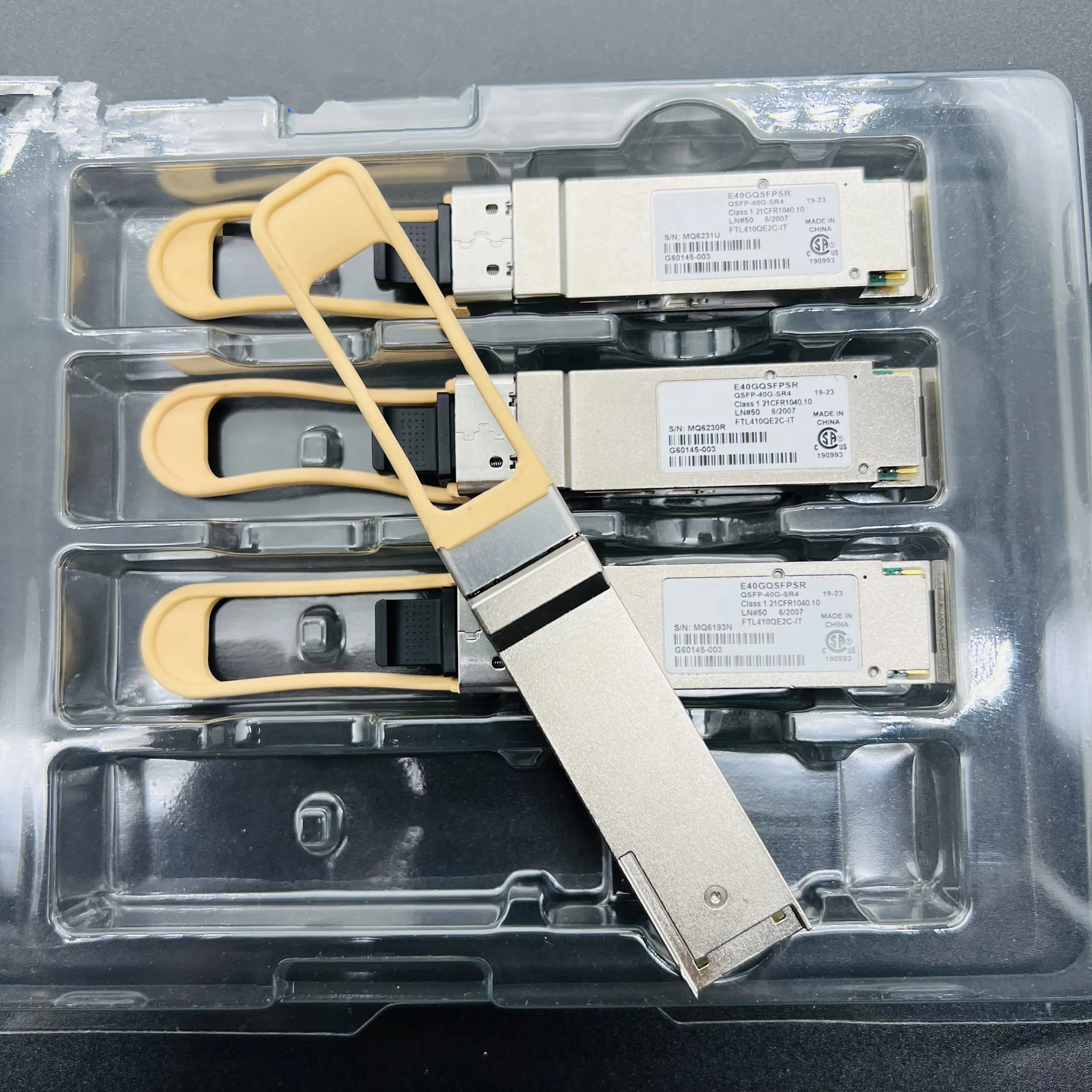 QSFP 40g E40GQSFPSR FTL410QE2C-IT QSFP-40G-SR4 I-nt-el 40G 850nm 150m MTP/MPO 40GB FiberTransceiver/QSFP Модульный