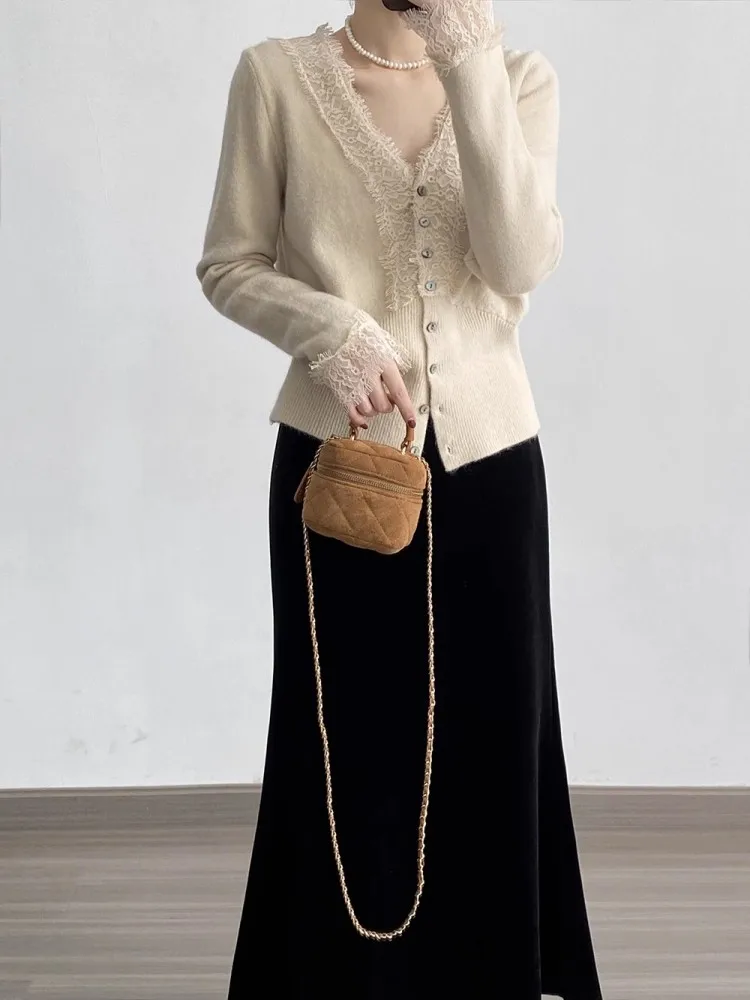 Женский кружевной свитер с V-образным вырезом