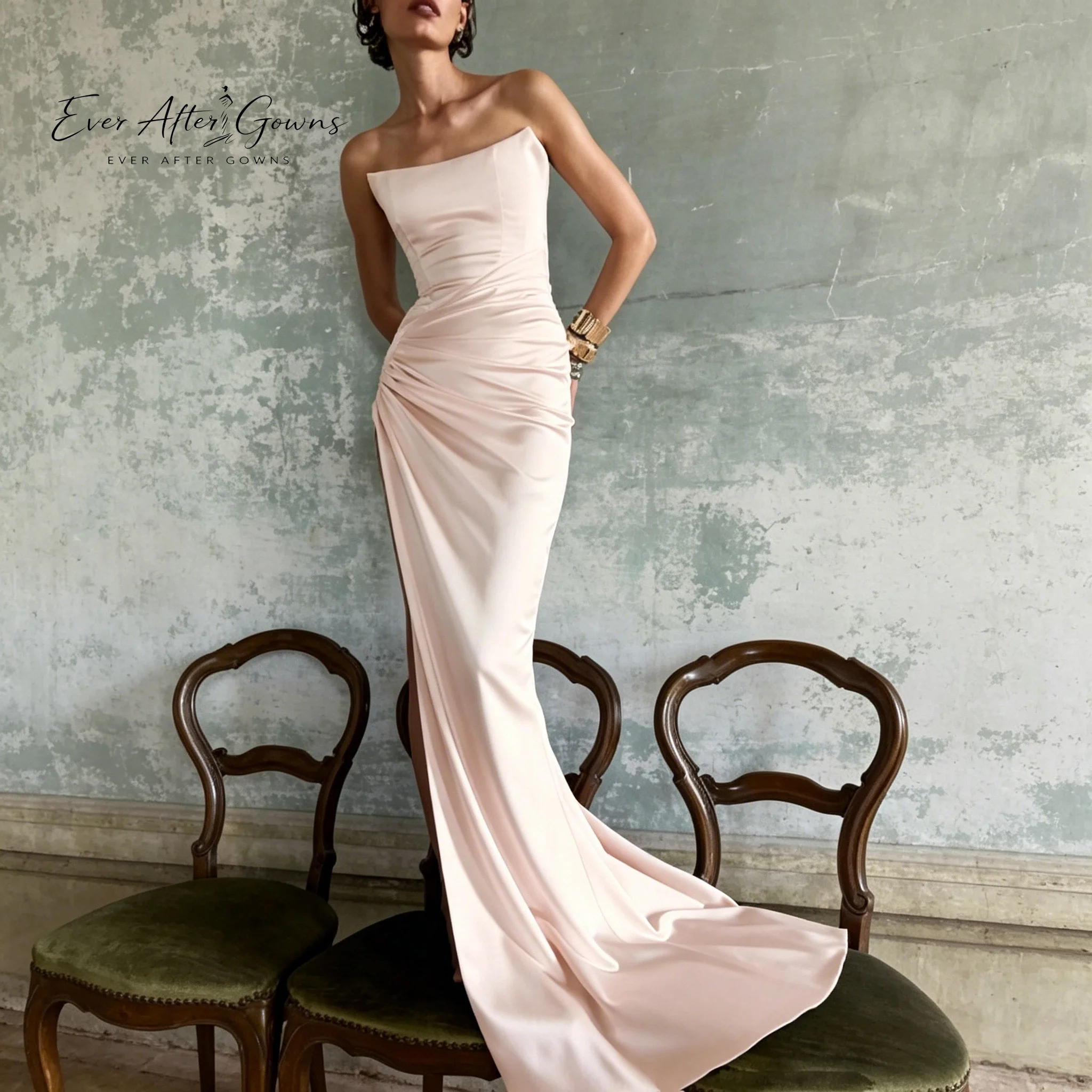 Фото Вечернее платье Ever After Gowns цвета пыльной розы без бретелек из атласа - Макси-платье-русалка с драпировкой, высоким разрезом и шлейфом для гостей на свадьбу, Бри №1