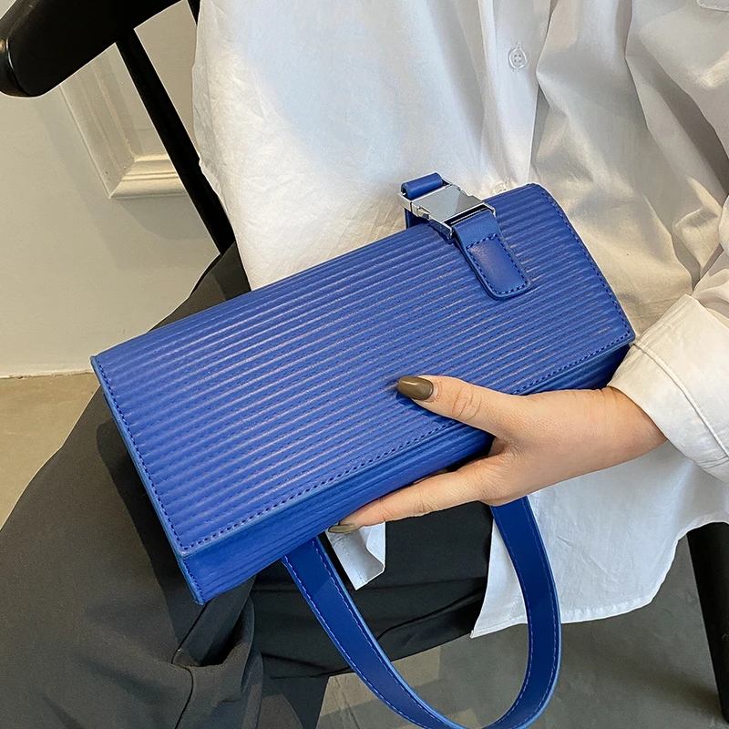 

Женская сумка в голубом стиле, новинка 2022, французская нишевая дизайнерская модная сумка через плечо Ins, винтажная сумка для подмышек, Повсе...