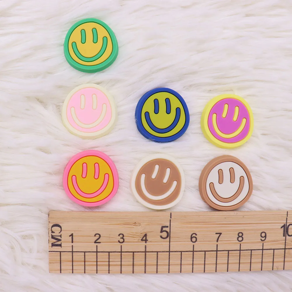 

Mix 50PCS PVC Shoe Charms Kawaii Colorful Smiling Face Croc Jibz Buckle Fit Wristbands Hole Slipper Decoration Xmas Gifts