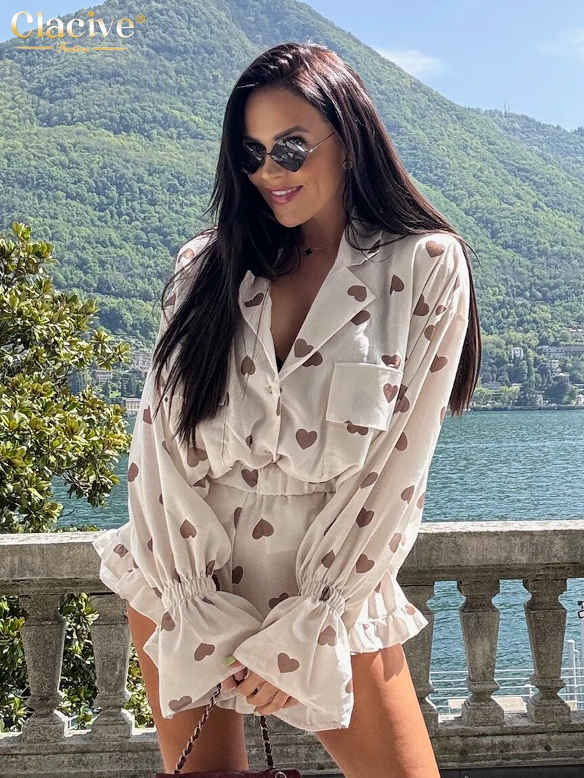 ka Clacive Fashion Loose Love Print 2-częściowy strój damski Elegancka koszula z długim rękawem i szortami wysokim stanem falbaną dla kobiet